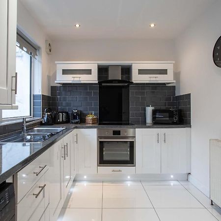 Refurbished Home, 8 Mins To Cc Belfast Eksteriør bilde